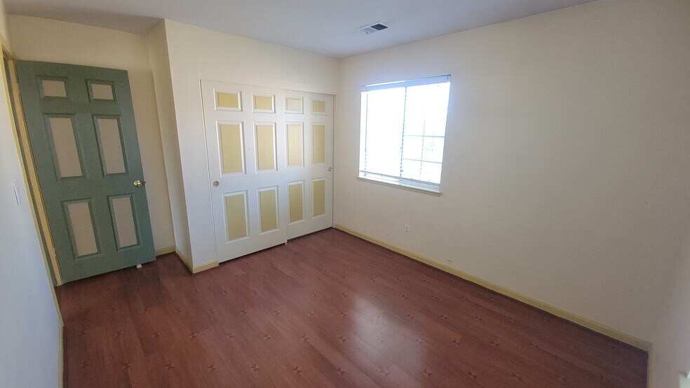 Building Photo - 1537 Hermocilla Way