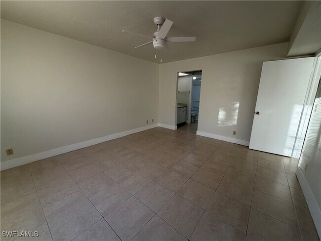 Building Photo - 4210 Looking Glass Ln