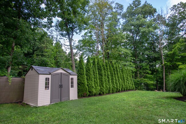 Building Photo - 128 Knollwood Dr