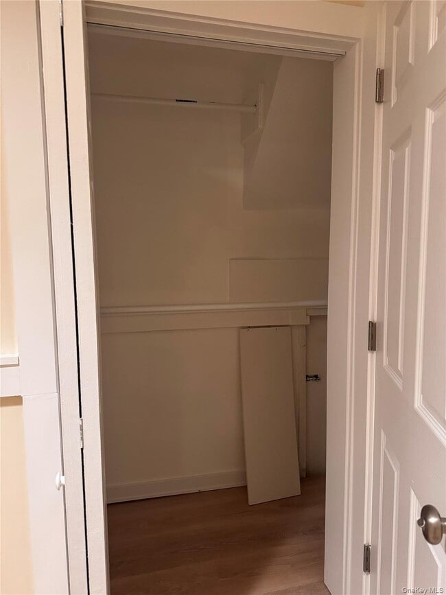 Building Photo - 62 Warwick Rd