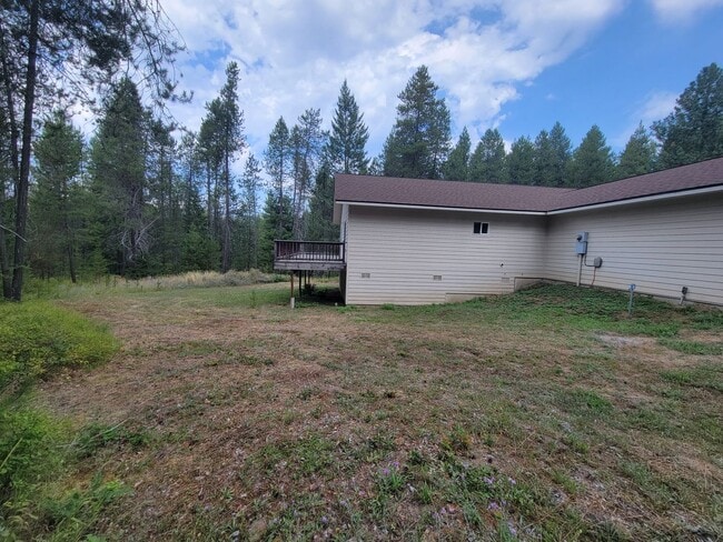 Building Photo - 3 Bedroom, 2 Bathroom single story home by Newport, WA