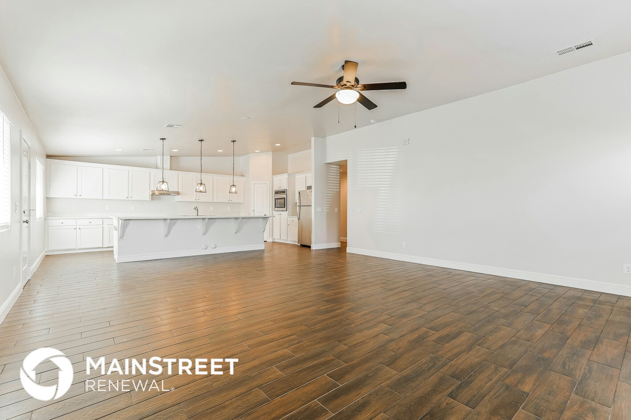Building Photo - 807 W Buist Ave