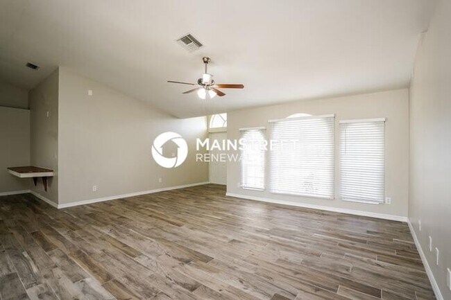 Building Photo - 3 Bedroom Pet-Friendly Home in Cape Coral, FL with Main Street Renewal