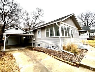 Building Photo - 211 Marian Ave