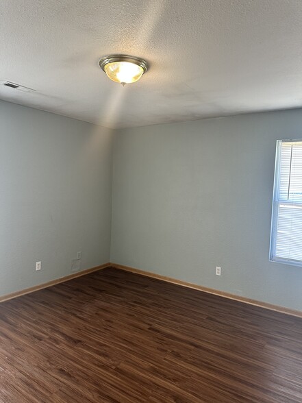 Bedroom - 207 S Walker St