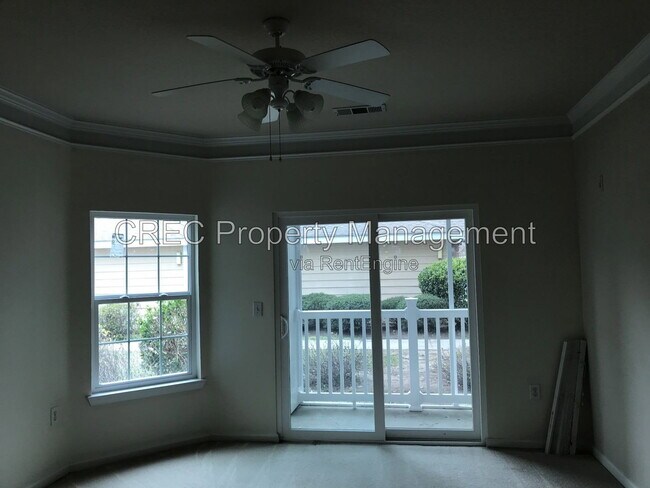 Building Photo - 1300 Park W Blvd