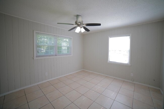 Building Photo - 3424 Orlando Dr