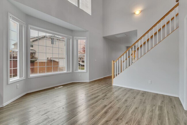 Building Photo - Spacious 3 Bedroom Home in Olympia