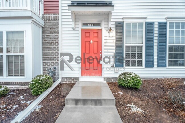 Building Photo - 6851 Dunton Rd