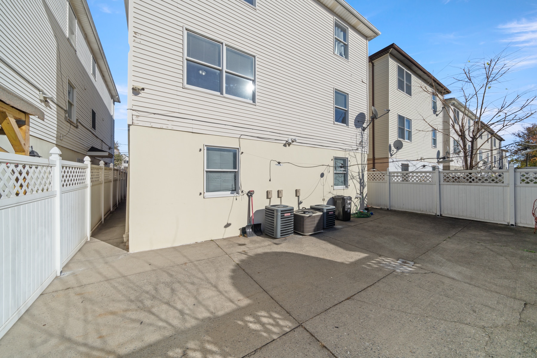 Backyard - 117 Brill St