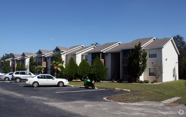 Glen Oaks Apartments - Spring Hill, FL | Apartment Finder