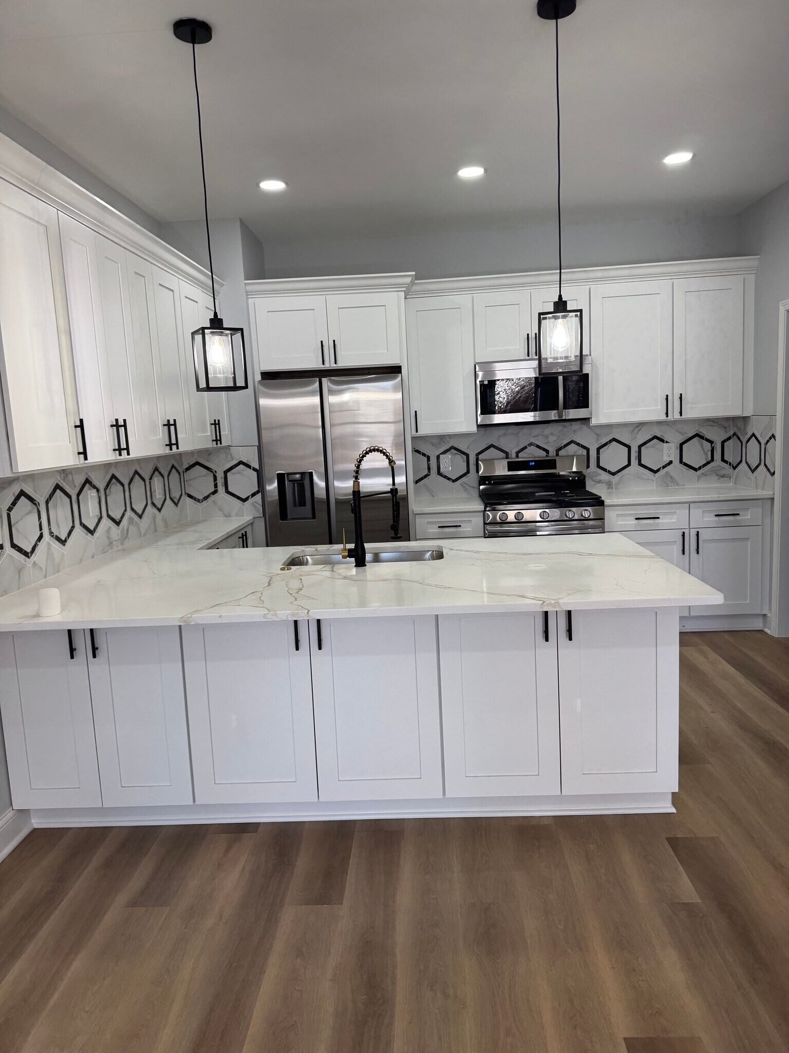 Building Photo - 961 Heyl Ave