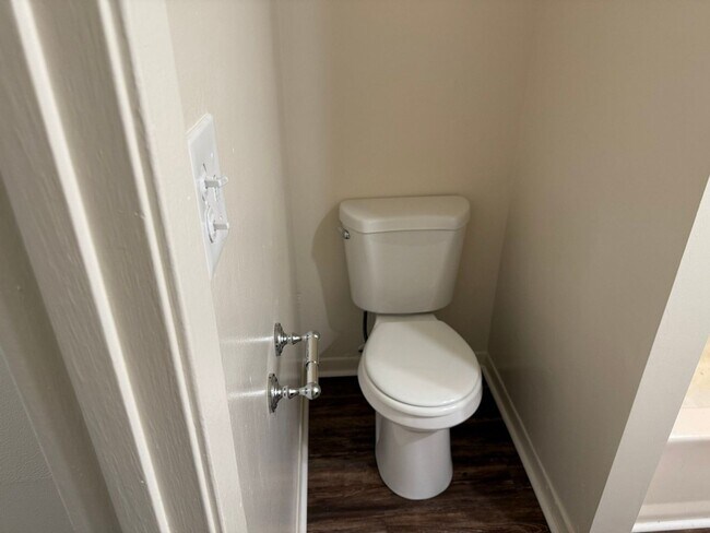 Building Photo - 2023 Belle Terra Rd