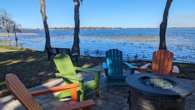 Building Photo - 361 Oak Harbor Camp