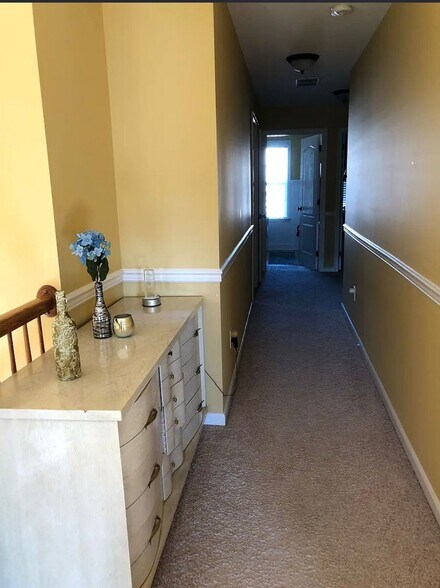 Building Photo - 9 Wharton Dr