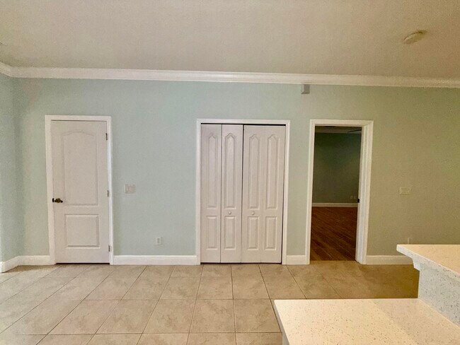 Building Photo - 1203 Scarlet Oak Cir