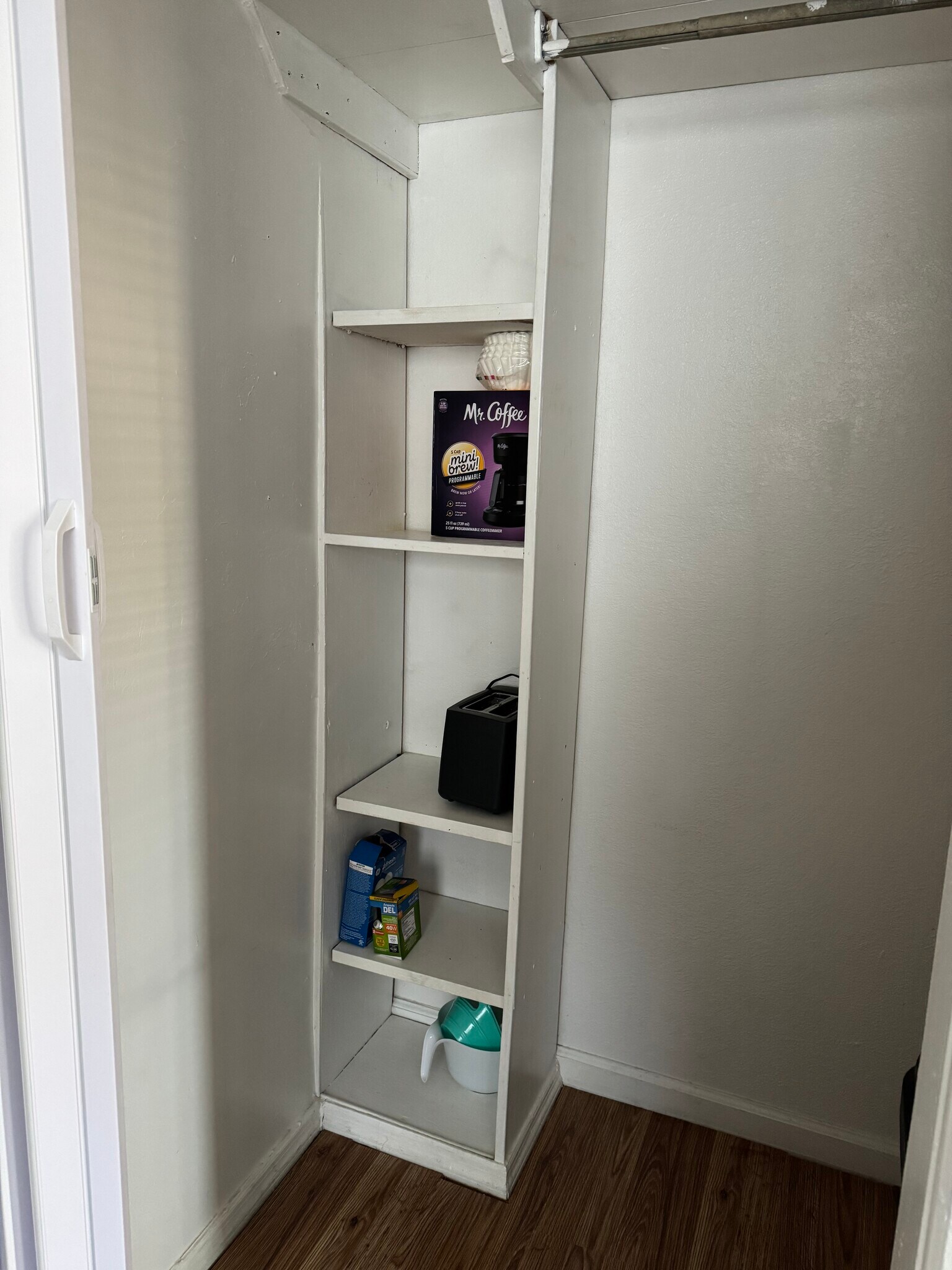 Building Photo - 1558 NE 30th St