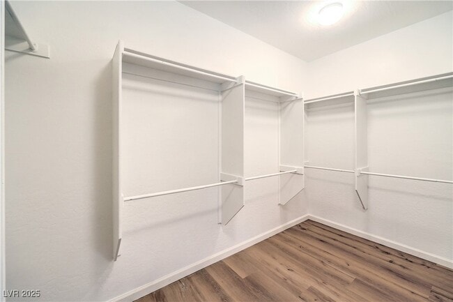 Building Photo - 2535 Jada Dr