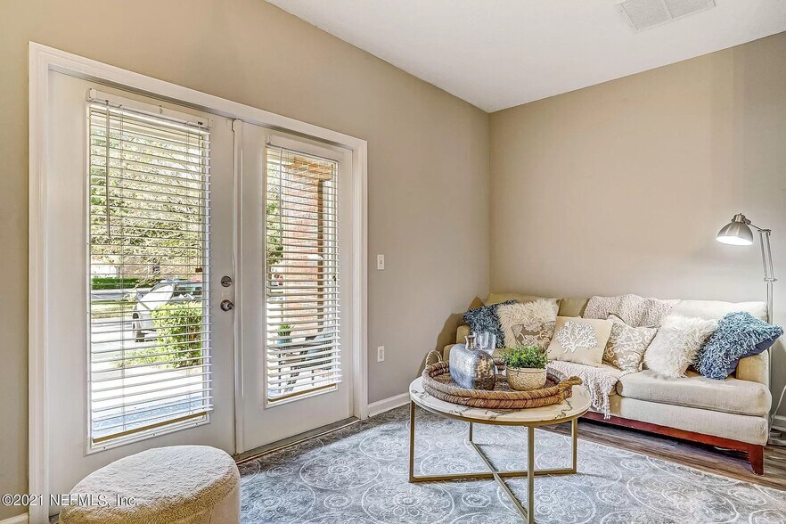 Building Photo - 1486 Landau Rd