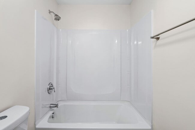 Building Photo - Newer construction! 3 bedroom 2 bath duplex near DT South Bend IN