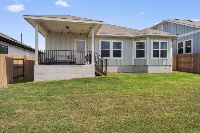 Building Photo - 11620 Comano Dr