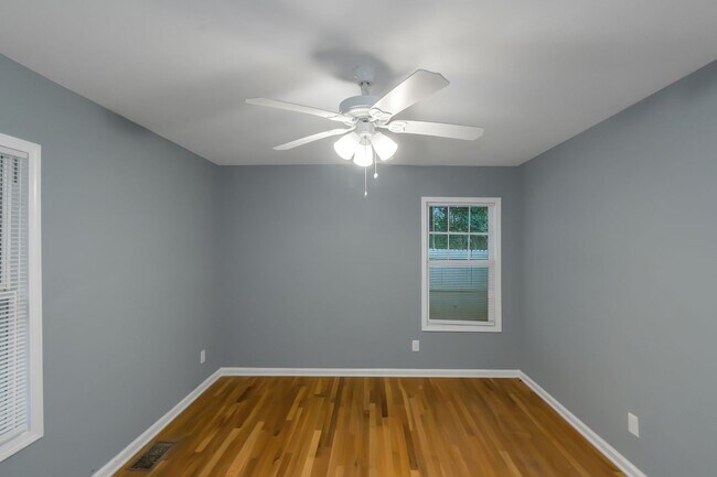Building Photo - WELCOME HOME!