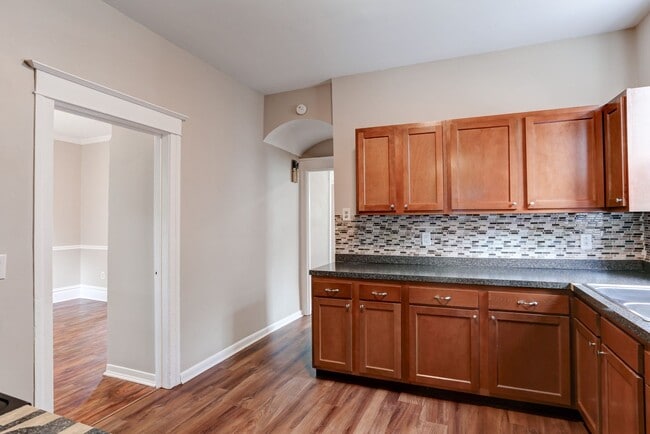 Building Photo - Four bedroom, two bathroom home