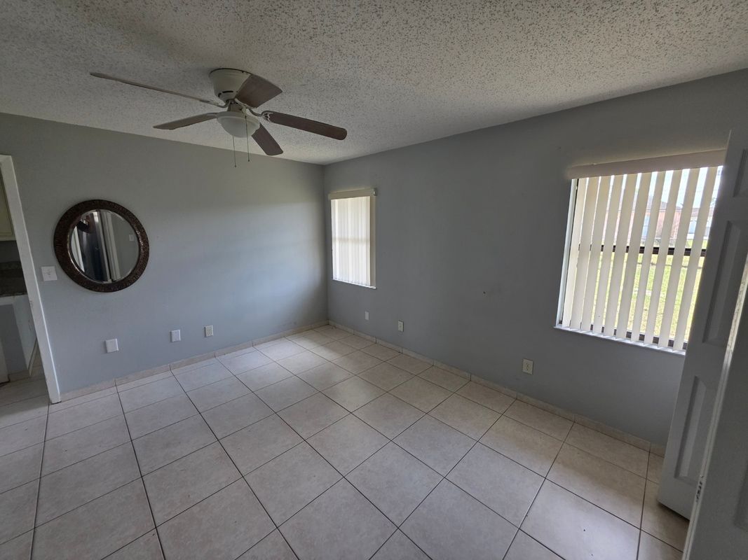 Building Photo - 310 Colonade Ct