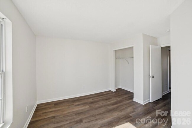 Building Photo - 776 Ladino Lane