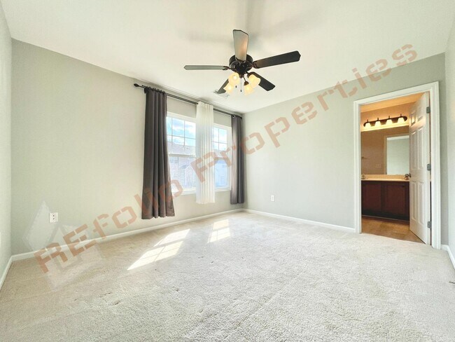 Building Photo - 1304 Cozart St