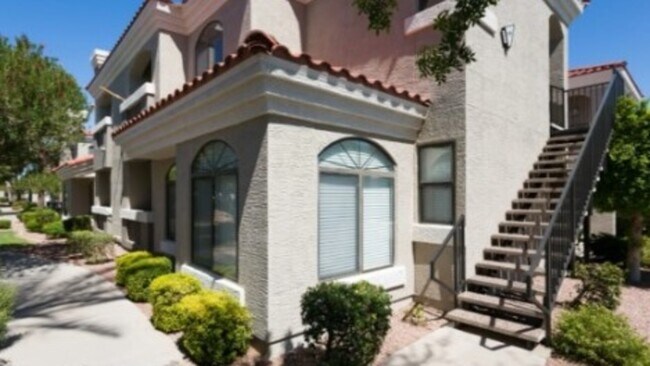 Building Photo - 3636 E Inverness Ave