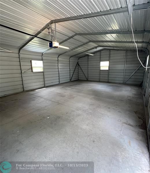 Building Photo - 1051 SW 85th Way