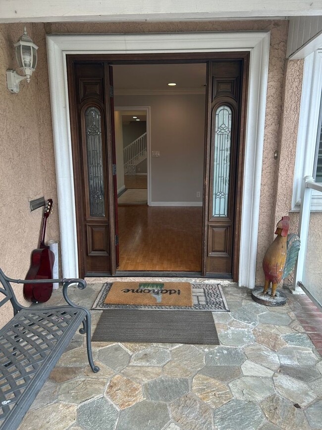 Building Photo - Spacious 4-Bedroom House for Rent in Monterey Park Quiet Neighborhood