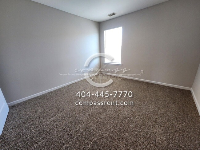 Building Photo - 206 Lyndon Wy NW