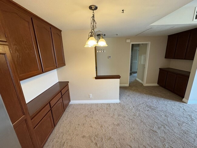Building Photo - Mission Valley Area! Gorgeous and Cozy 1 Bedroom 1 full Bath! Ready For Rent Today!