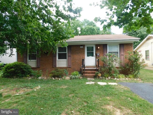 Building Photo - 320 Opequon Ave