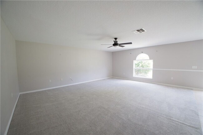 Building Photo - 203 Stony Point Dr