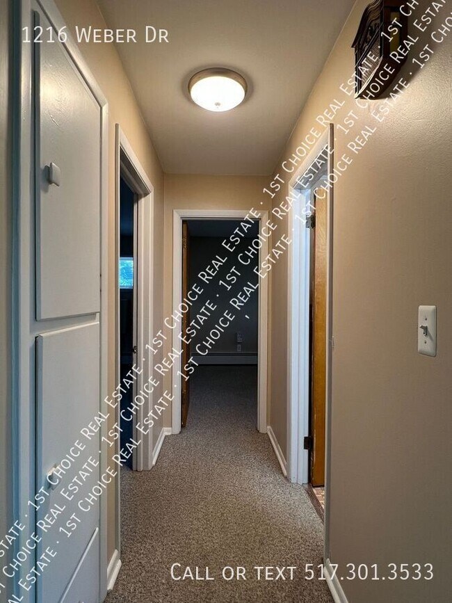 Building Photo - 1216 Weber Dr
