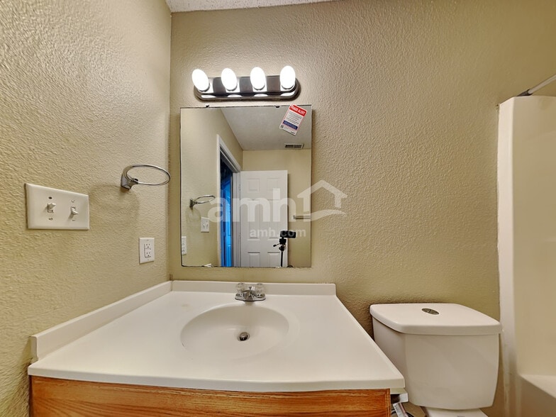 Building Photo - 1783 Blue Lake Dr