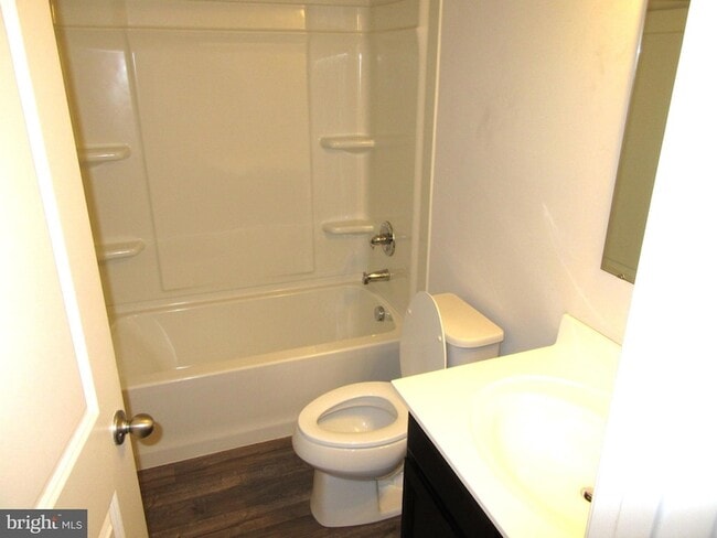 Building Photo - 19 Karina Ct