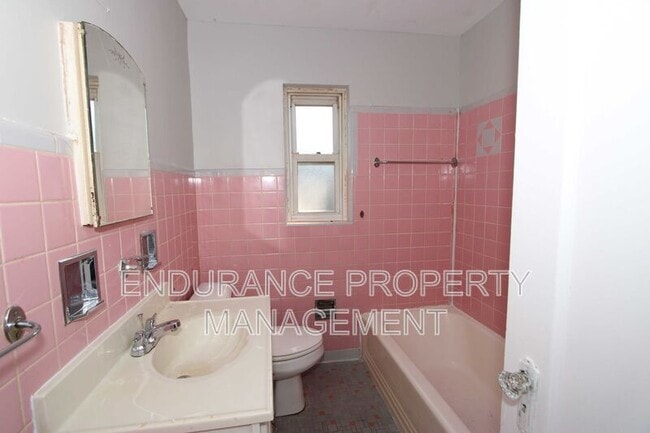 Building Photo - 3625 W Liberty St