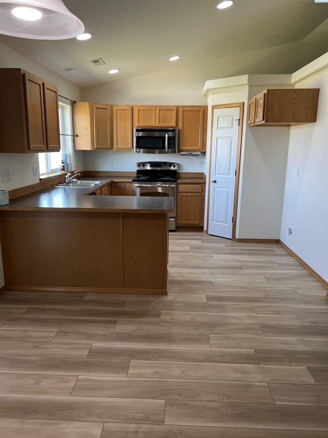 Building Photo - 4519 Catalonia Dr