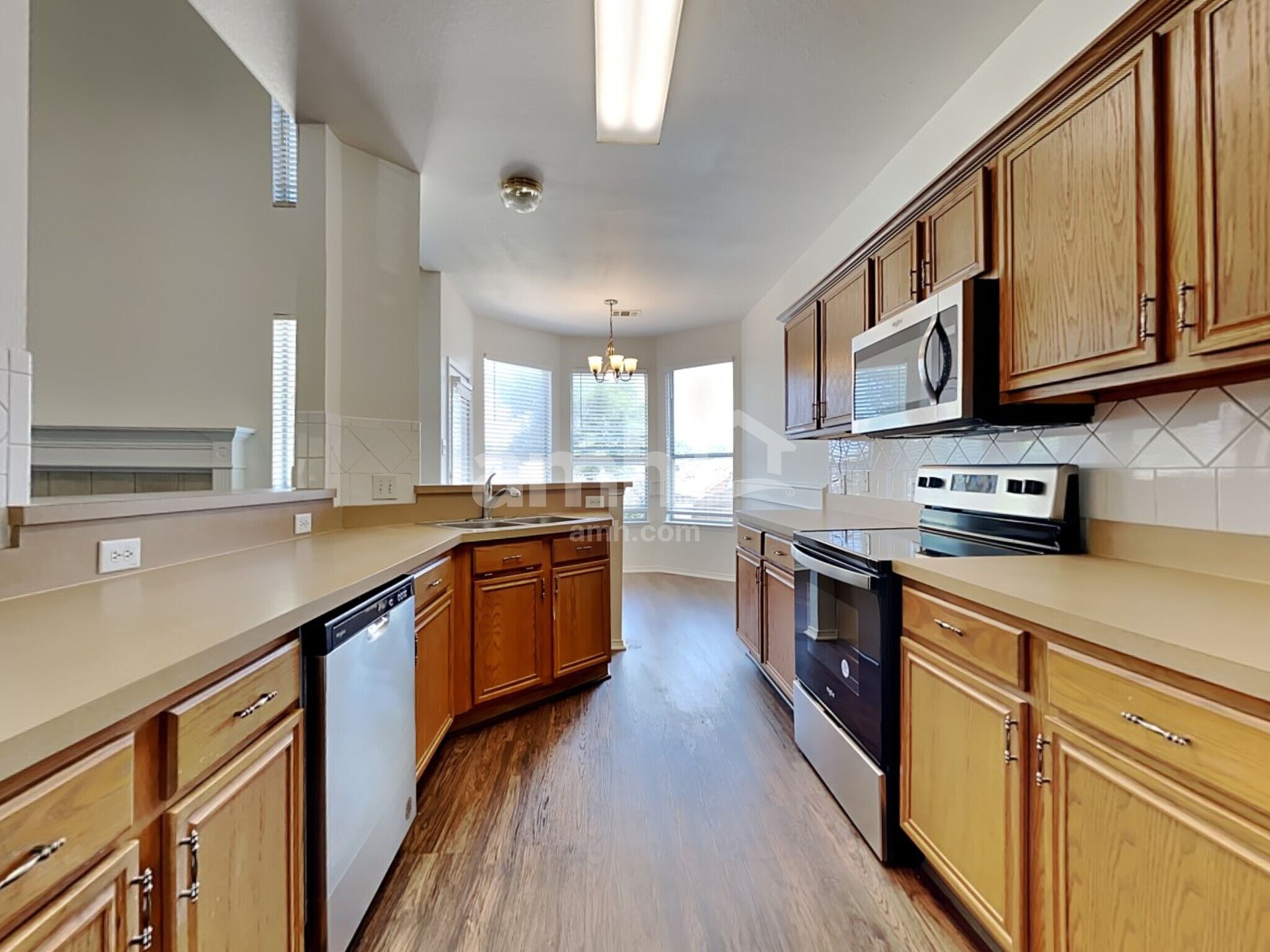 Building Photo - 7017 Chaucer Dr