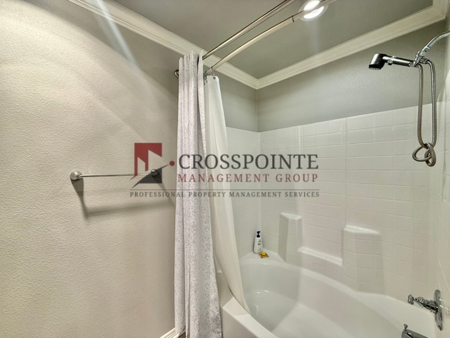 Building Photo - Coming Soon! 3 Bedroom, 2 Bathroom Home!