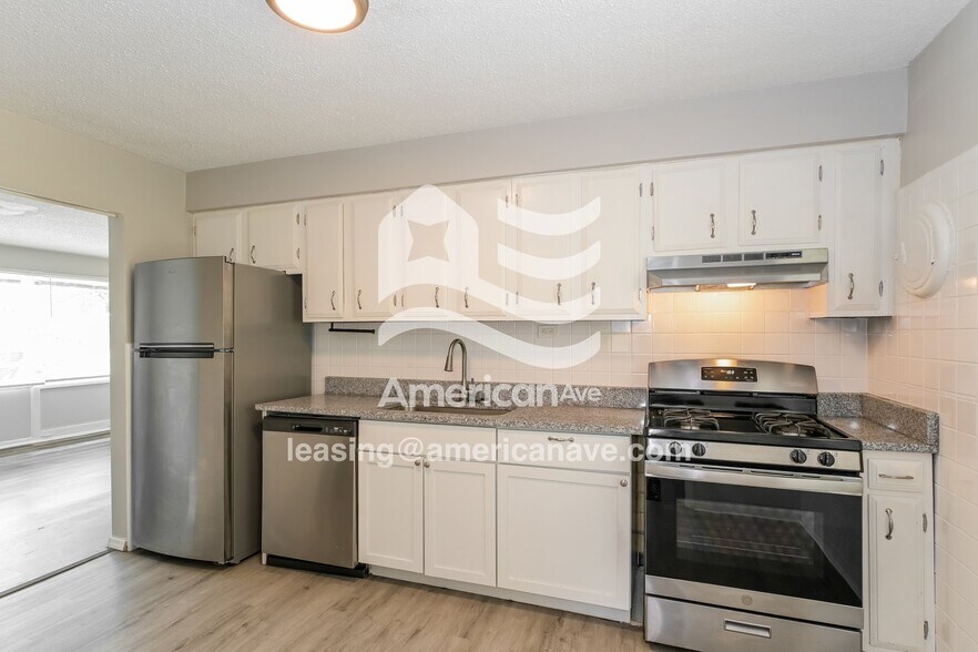 Building Photo - 8433 Engler Ave