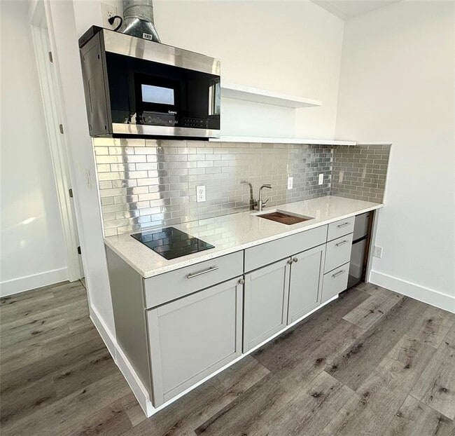 Building Photo - 3919 E 16th St