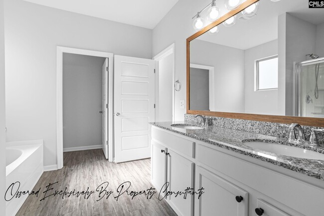 Building Photo - 548 Rimer Pond Rd