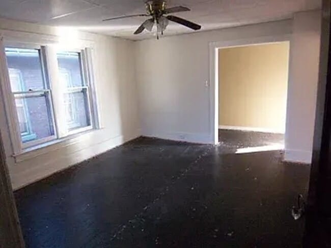 Building Photo - 719-721 Elmira St