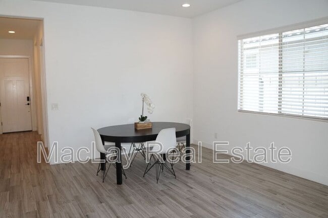 Building Photo - 10864 W Marshall Ave