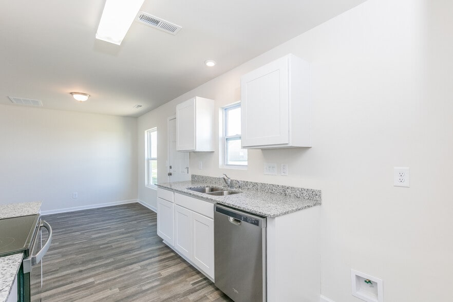 Building Photo - 1441 Centipede Dr